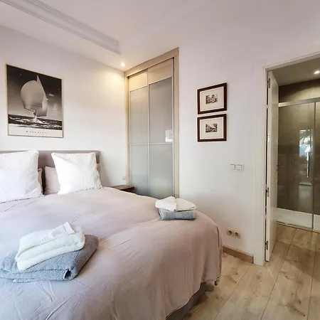 Luxury In Jardines De Don Carlos Apartment Marbella