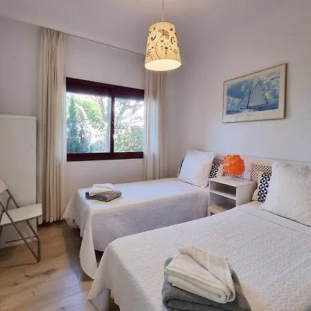 Luxury In Jardines De Don Carlos Apartment Marbella