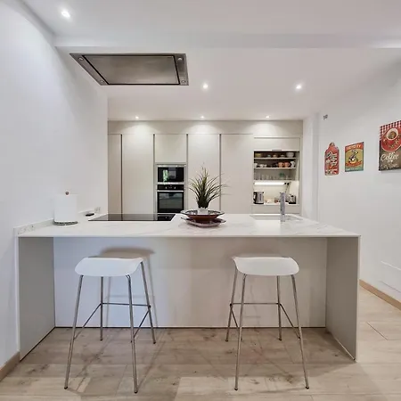 Luxury In Jardines De Don Carlos Apartment Marbella