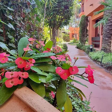 Luxury In Jardines De Don Carlos Marbella